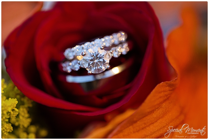 Special Moments Photography , Fall wedding Portraits , Arkansas Wedding Photography