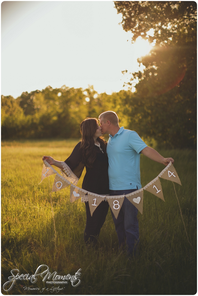 Southern Engagement Ideas, Southern Engagement Pictures, Country Engagement Pictures_0006