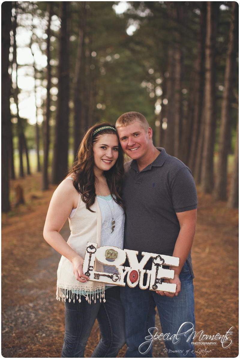 Southern Engagement Ideas, Southern Engagement Pictures, Country Engagement Pictures_0013
