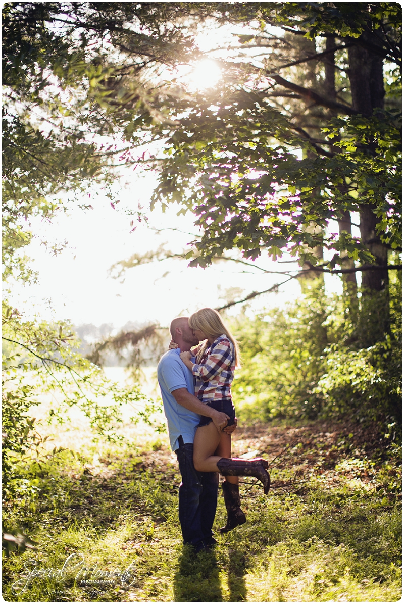 Southern Engagement Pictures, Southern Engagement ideas, www.specialmomentsblog.com_0004