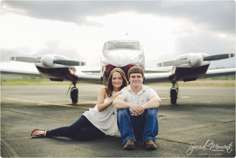 airplane engagement pictures, southern engagement pictures, amazing engagement pictures_0001