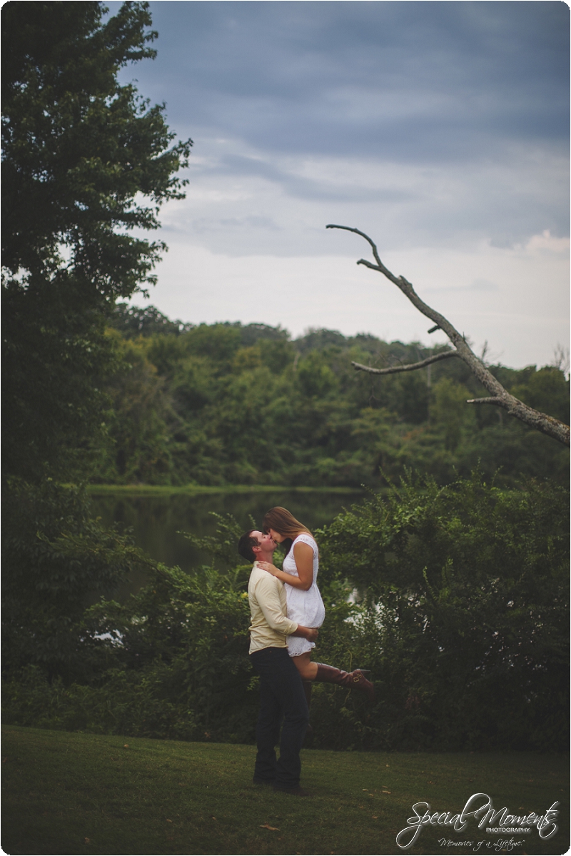 southern engagement pictures, engagement ideas, fort smith photographer_0004