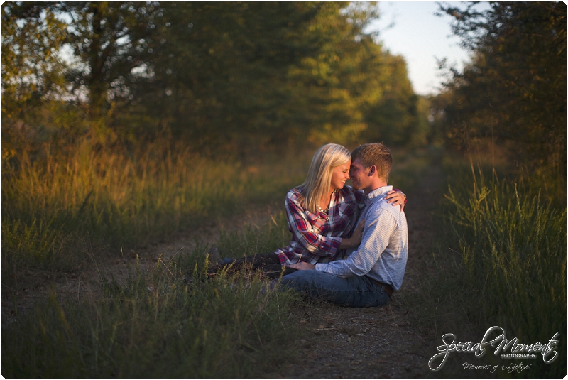 southern engagement pictures, fall engagement pictures, arkansas wedding photographer_0045
