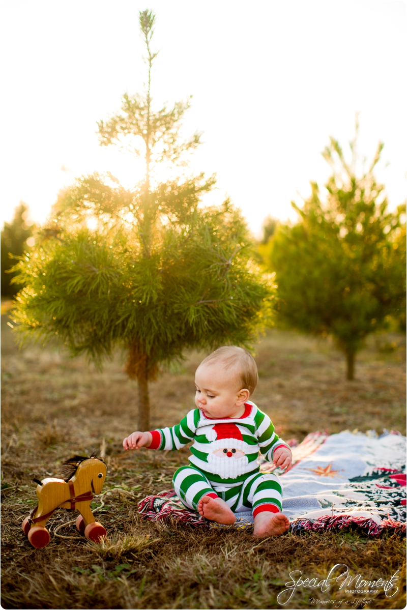 fort smith arkansas photographer, christmas tree farm pictures, christmas pictures_0191