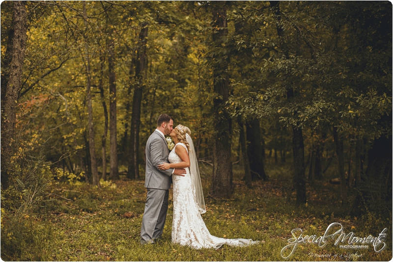 southern wedding , arkansas wedding photographer, fall wedding pictures, amazing wedding photography , pecan grove at honey hill_0238