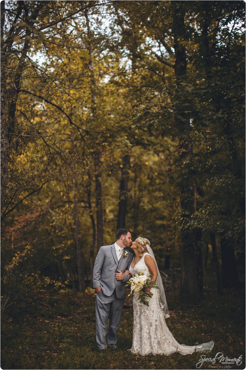 southern wedding , arkansas wedding photographer, fall wedding pictures, amazing wedding photography , pecan grove at honey hill_0292