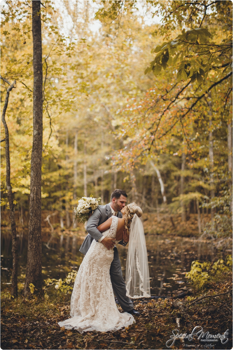 southern wedding , arkansas wedding photographer, fall wedding pictures, amazing wedding photography , pecan grove at honey hill_0297