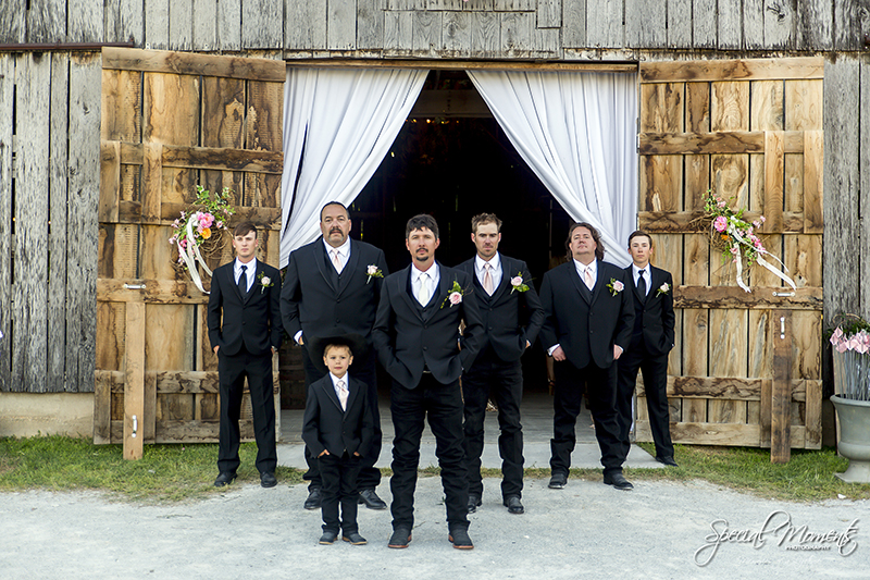 arkansas wedding photographer, hat creek ranch barn wedding , northwest arkansas wedding photographer