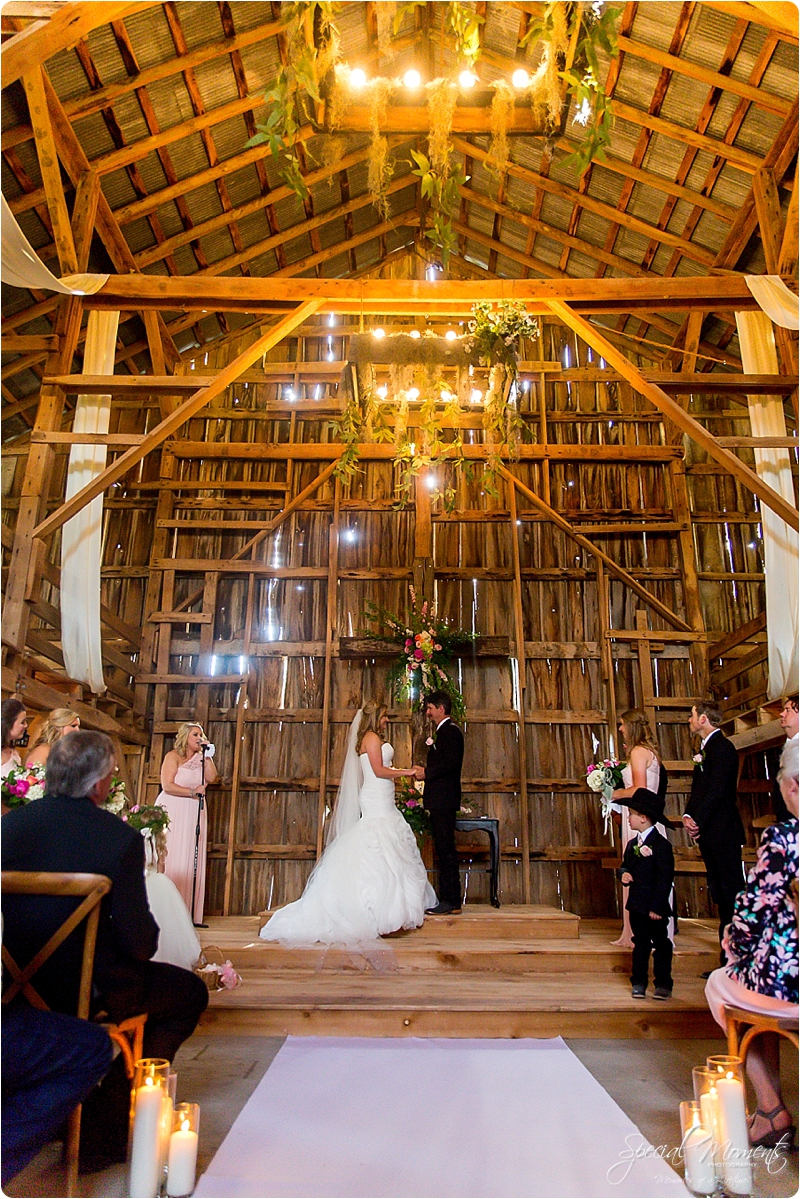 arkansas wedding photographer, hat creek ranch barn wedding, northwest arkansas wedding photographer_0676