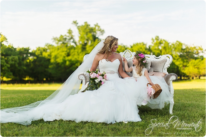 arkansas wedding photographer, hat creek ranch barn wedding, northwest arkansas wedding photographer_0681