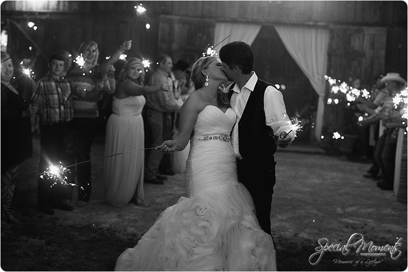 arkansas wedding photographer, hat creek ranch barn wedding, northwest arkansas wedding photographer_0692