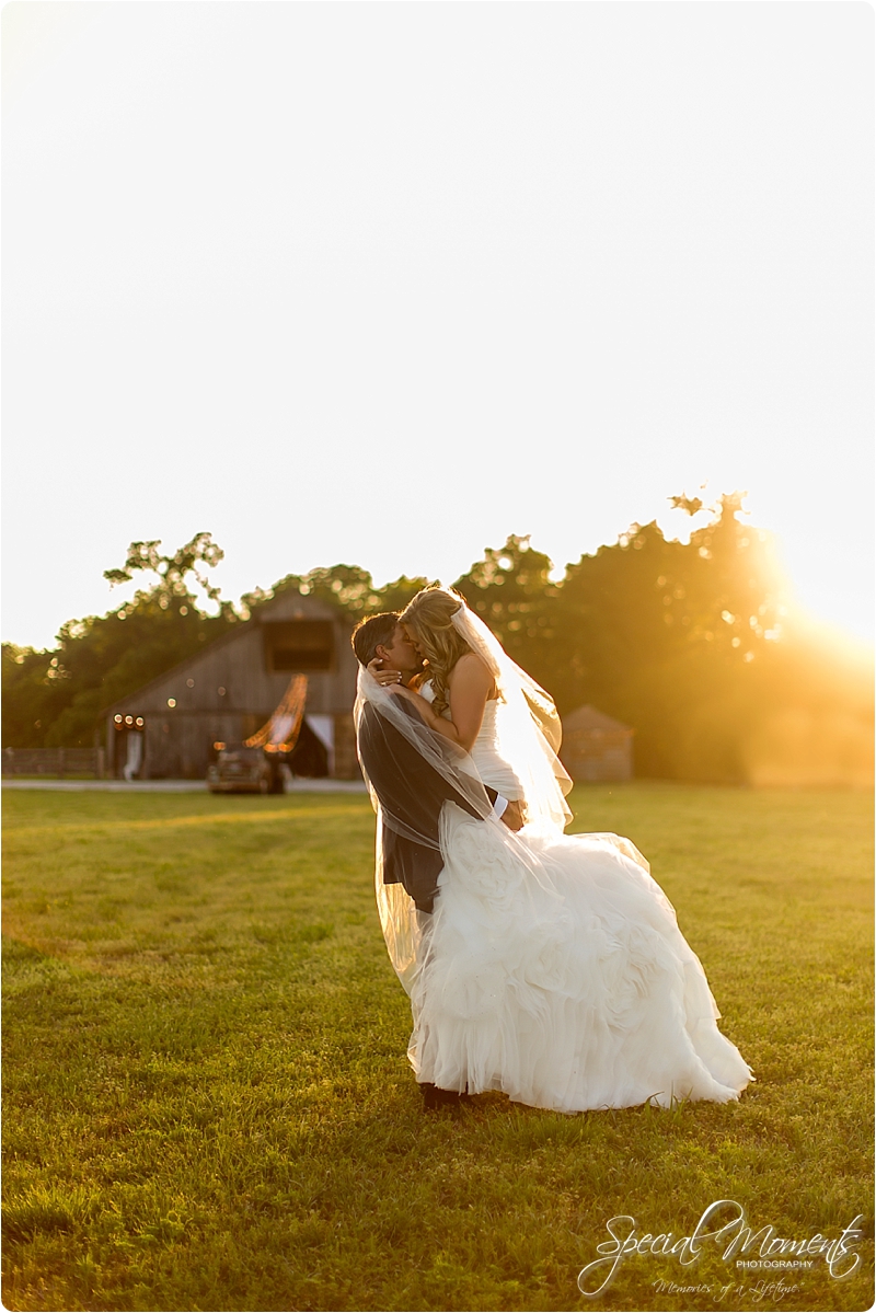 arkansas wedding photographer, hat creek ranch barn wedding, northwest arkansas wedding photographer_0705