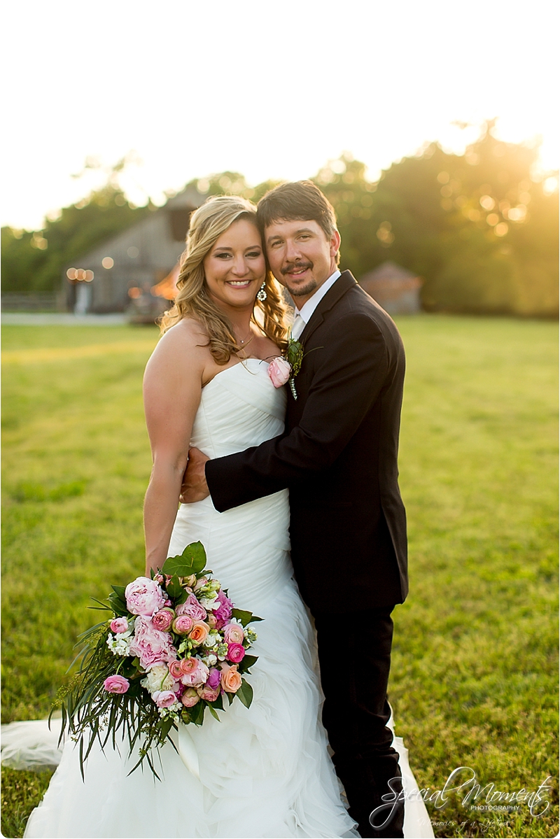 arkansas wedding photographer, hat creek ranch barn wedding, northwest arkansas wedding photographer_0706