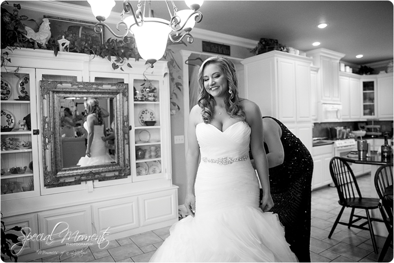 arkansas wedding photographer, hat creek ranch barn wedding , northwest arkansas wedding photographer