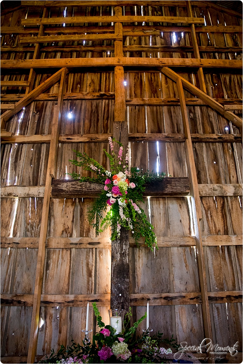 arkansas wedding photographer, hat creek ranch barn wedding , northwest arkansas wedding photographer