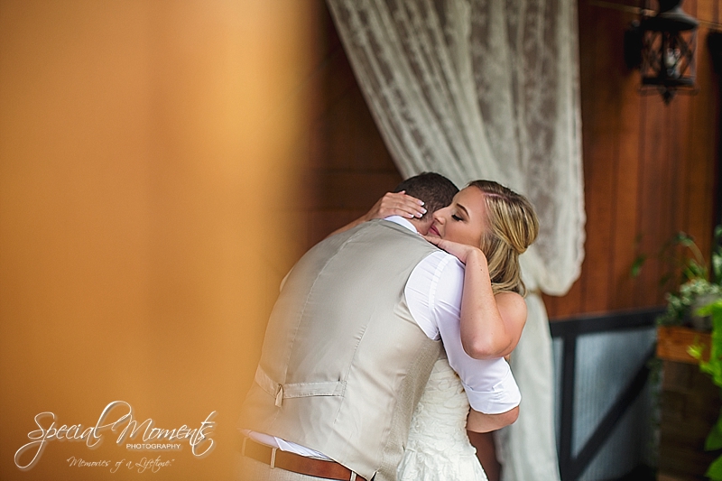 barn-at-the-springs-wedding-arkansas-wedding-photographer-fort-smith-wedding-photographer_0203