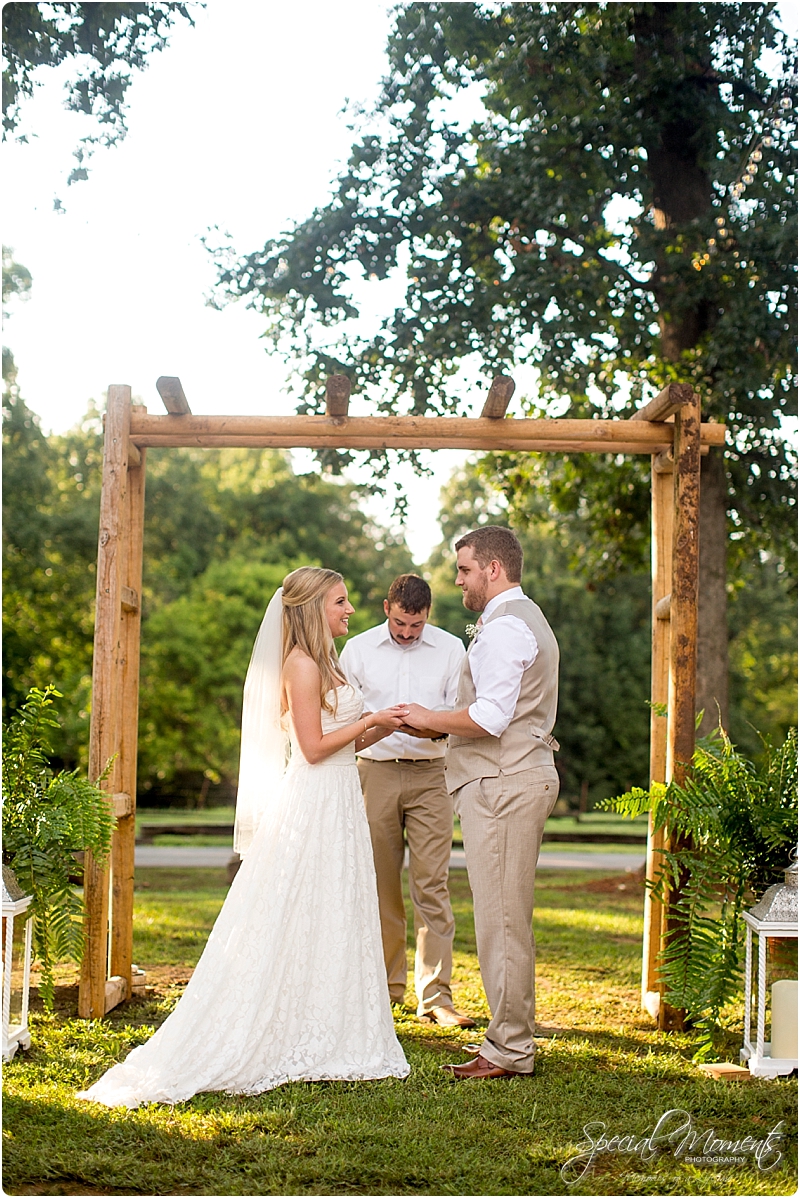 barn-at-the-springs-wedding-arkansas-wedding-photographer-fort-smith-wedding-photographer_0233