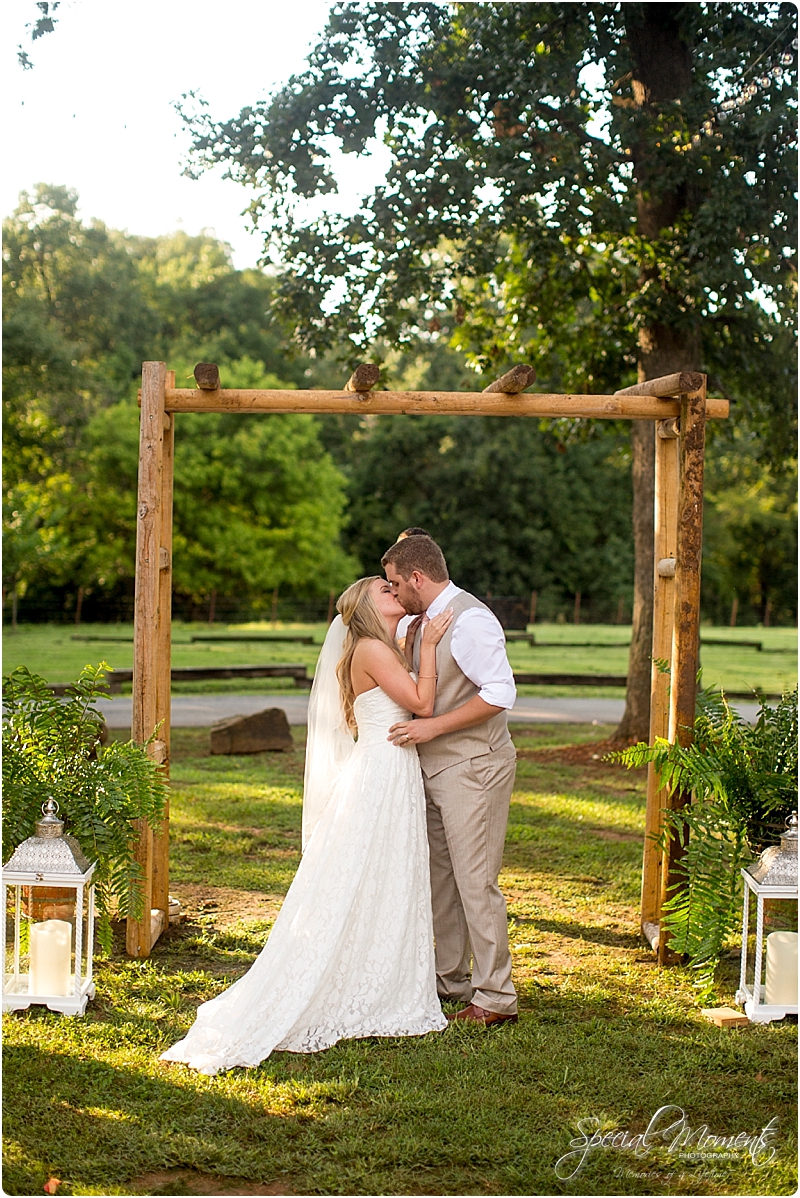 barn-at-the-springs-wedding-arkansas-wedding-photographer-fort-smith-wedding-photographer_0234