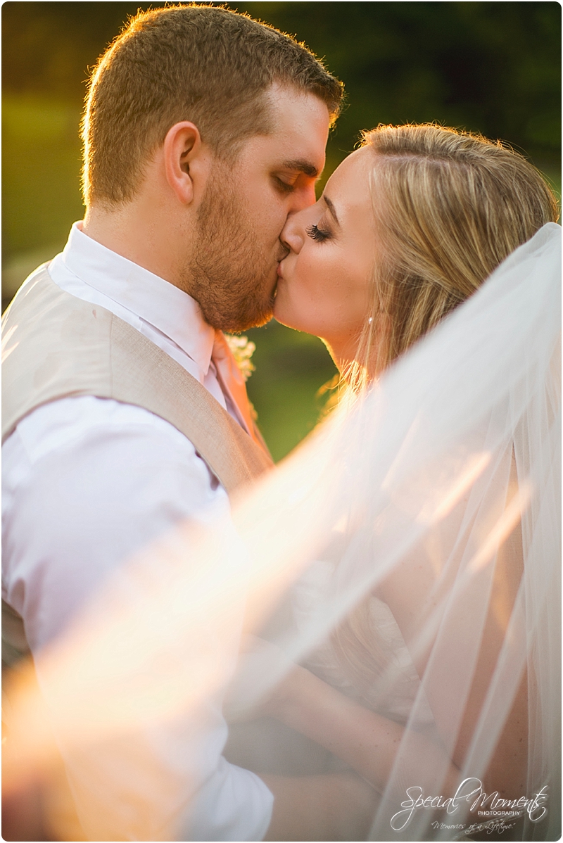 barn-at-the-springs-wedding-arkansas-wedding-photographer-fort-smith-wedding-photographer_0258